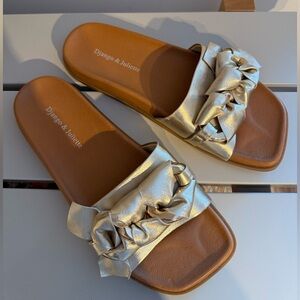 Django & Juliette Metallic Slide Sandals